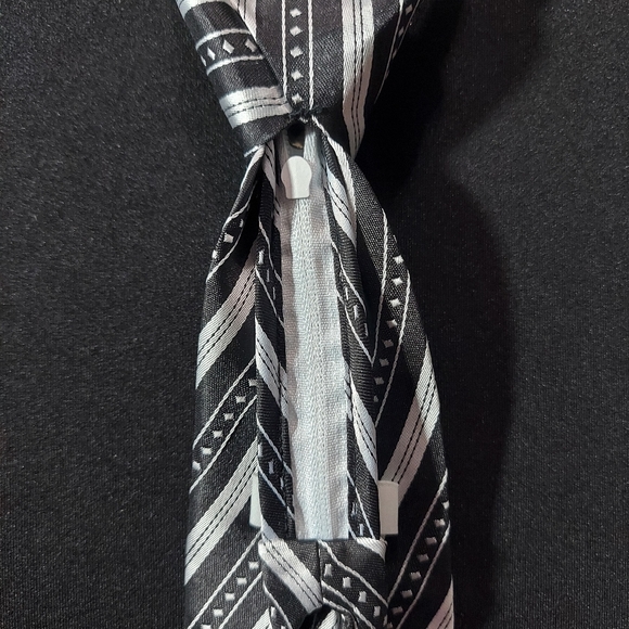 Adjustable Boys Tie 👔 - Picture 3 of 5